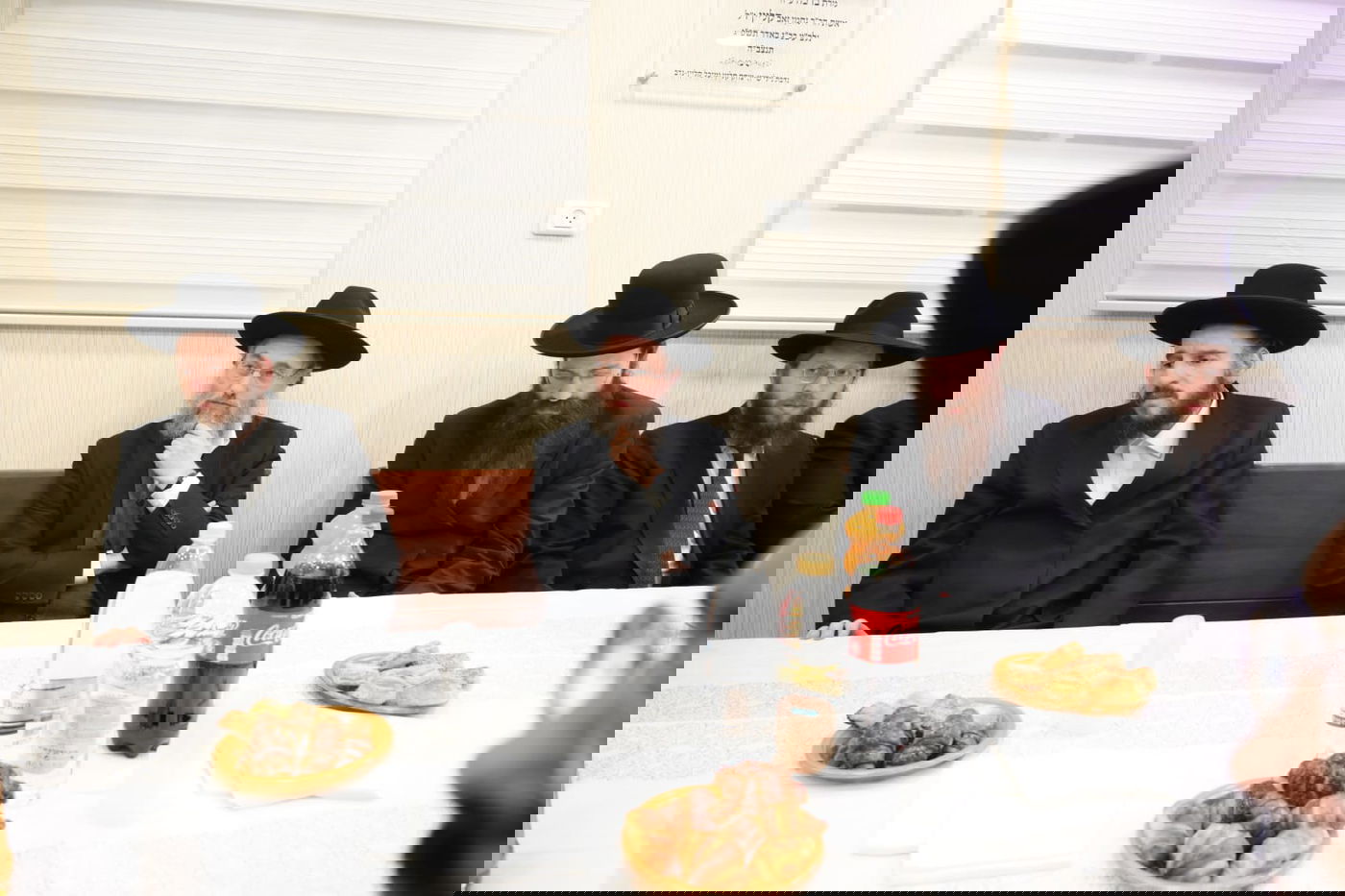 חנוכת בית הוראה בראשות הגר"מ טרגר ובהשתתפות רבני השכונה ובראשם הגרי"מ דרוק