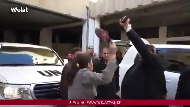 הנעל המתנפנפת על שליח האו"ם