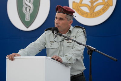 מח"ט צנחנים אלוף משנה עמי ביטון