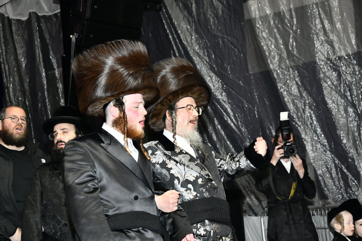 שמחת נישואי בן האדמו"ר מביאלה ב"ב