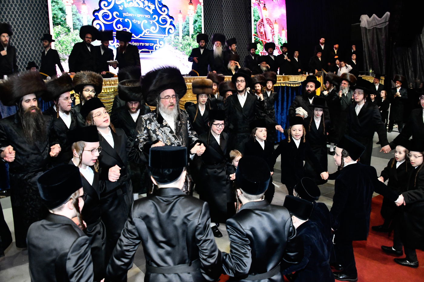 שמחת נישואי בן האדמו"ר מביאלה ב"ב