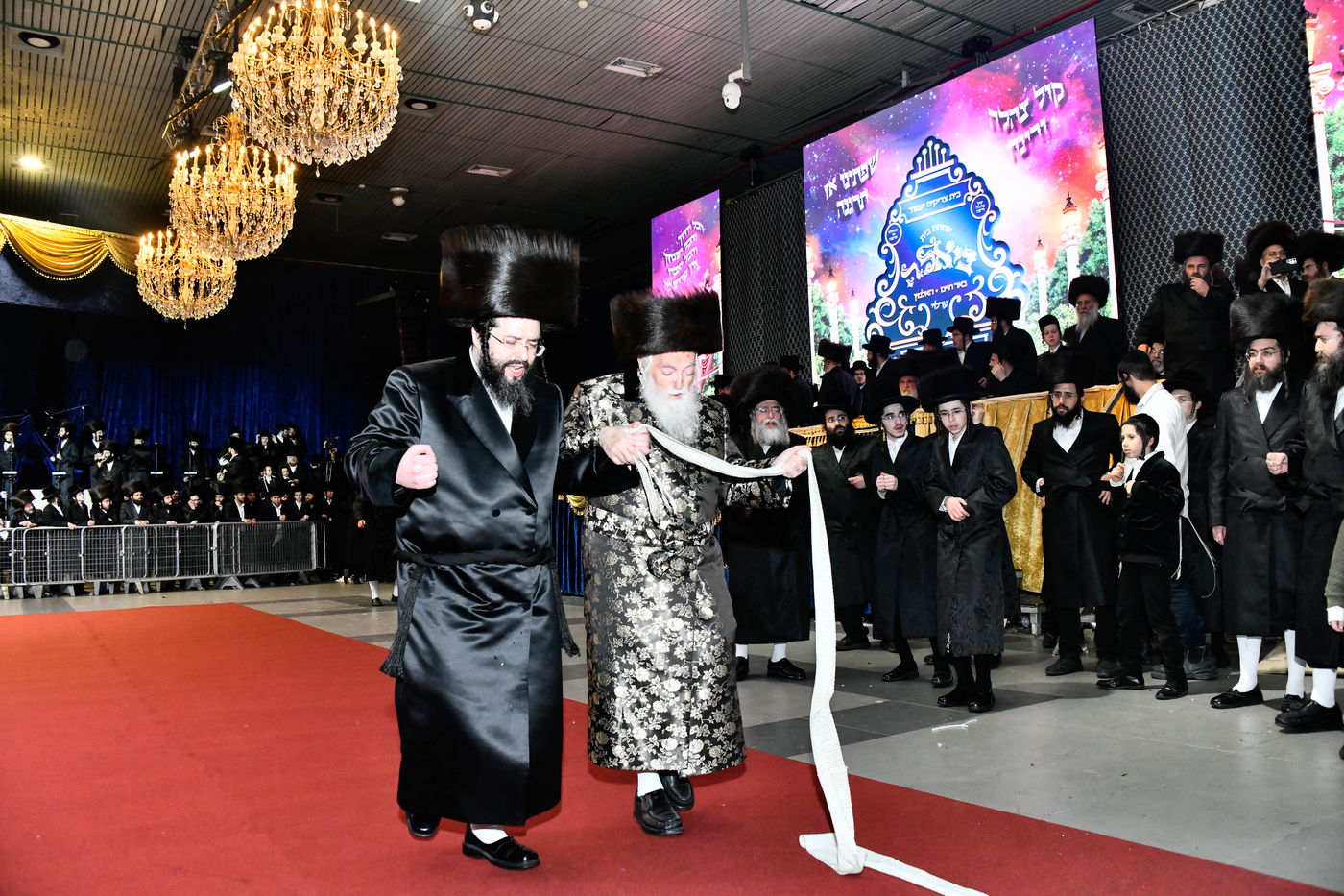 שמחת נישואי בן האדמו"ר מביאלה ב"ב