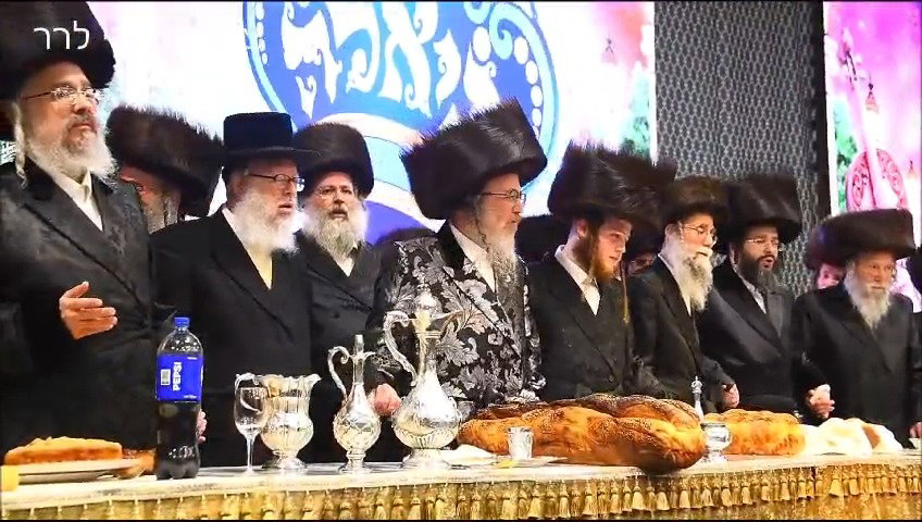 שמחת החתונה בחצה"ק ביאלה