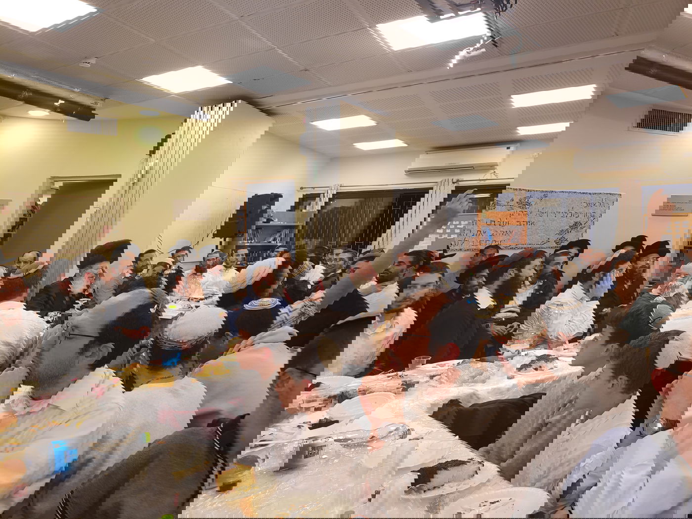 האדמו"ר מפאשקאן בטיש הילולת המגיד הק'