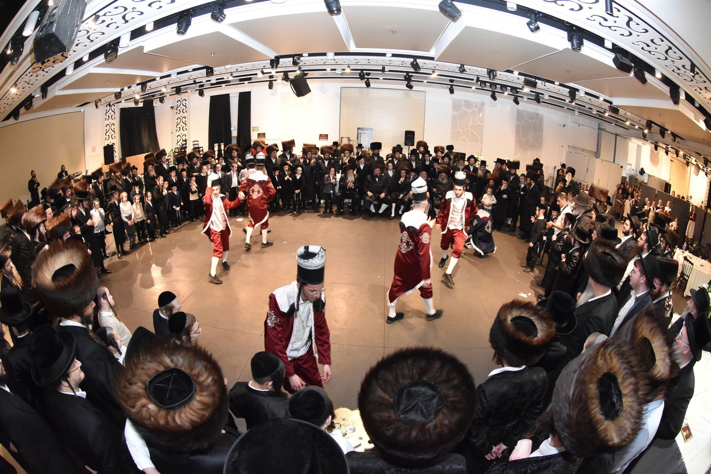 שמחת נישואי נכד האדמו"ר מאשלג