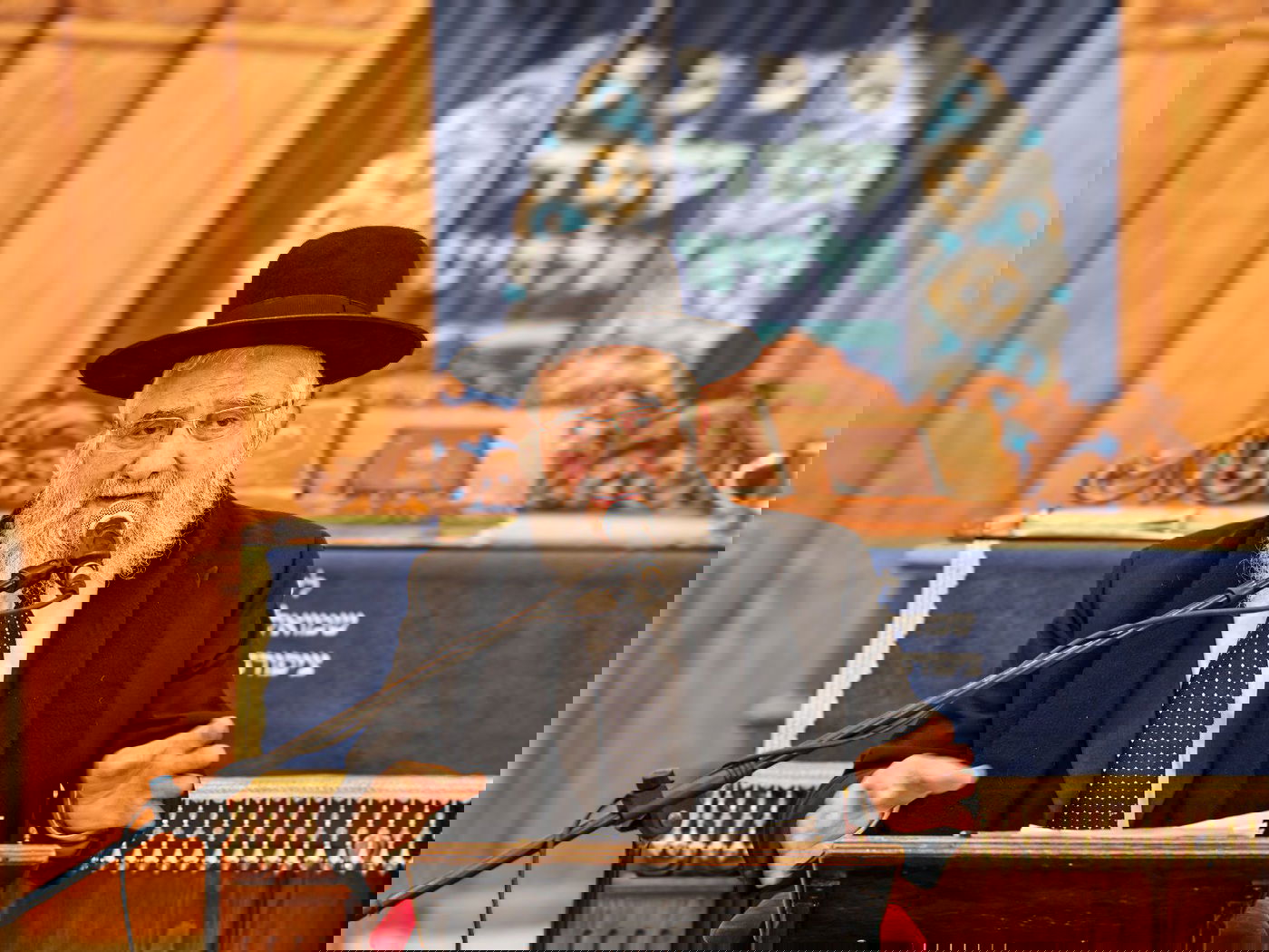 הגאון רבי דוד יוסף בעצרת התעוררות בבני ברק