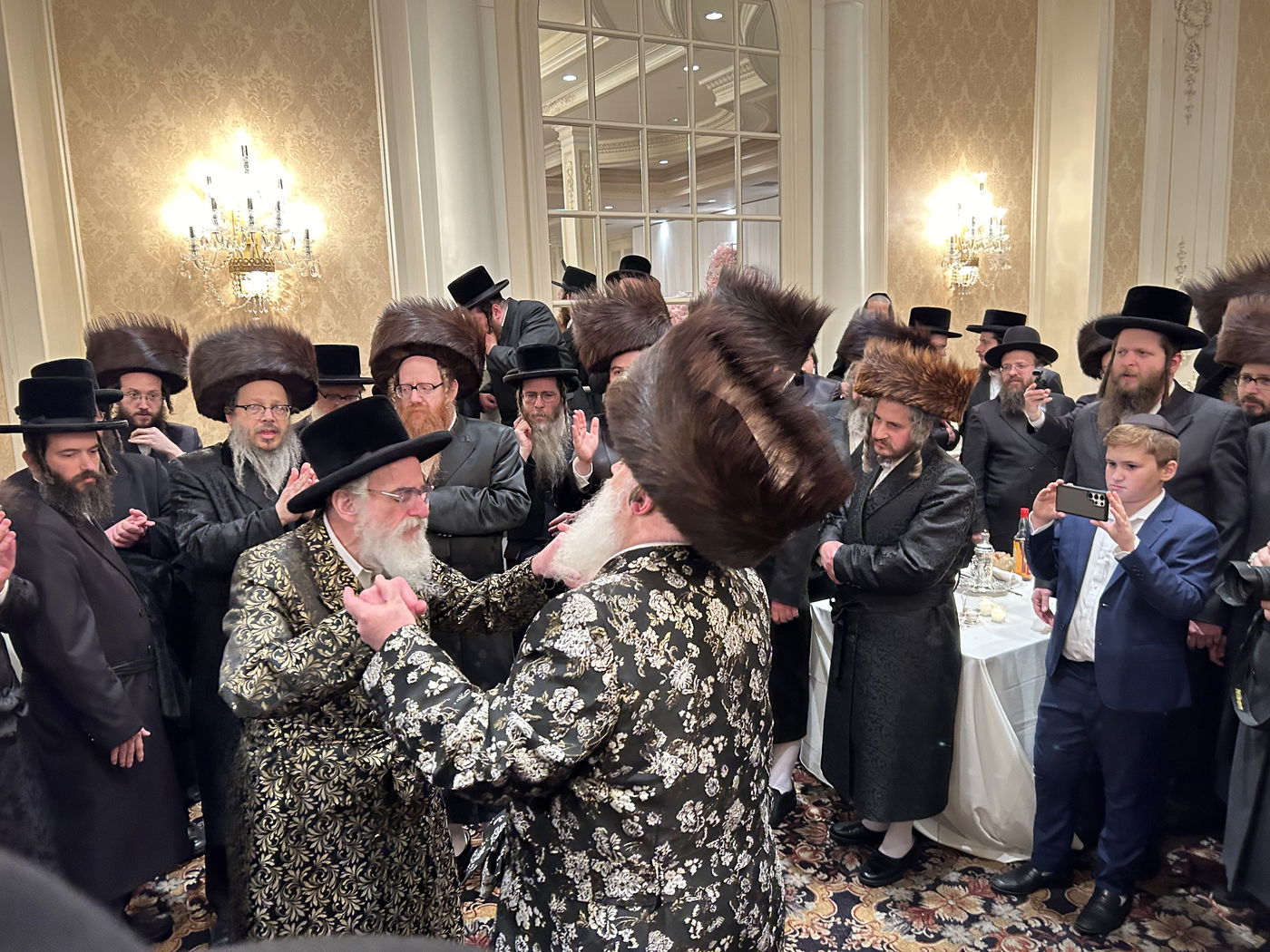 שמחת נישואי בן האדמו"ר מבוטשאן בורו פארק