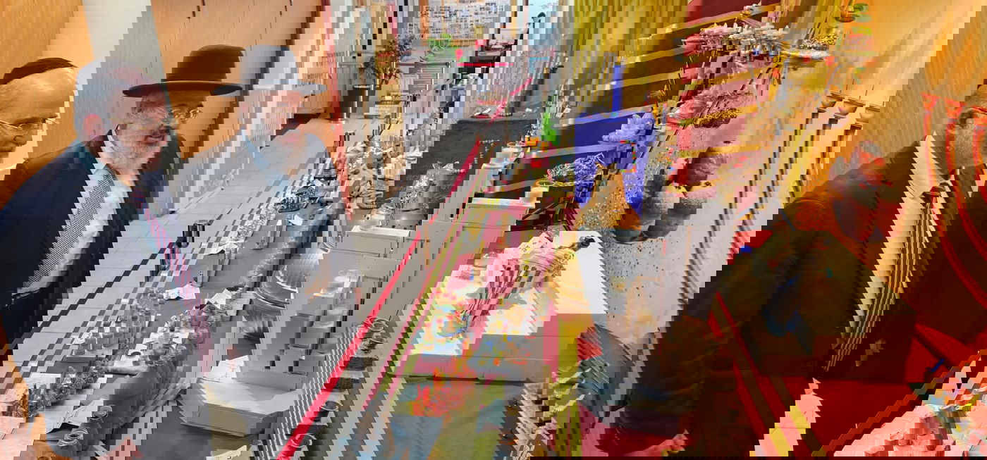 תערוכת חנוכיות וסביבונים בתלמוד תורה נר שמואל בחדרה