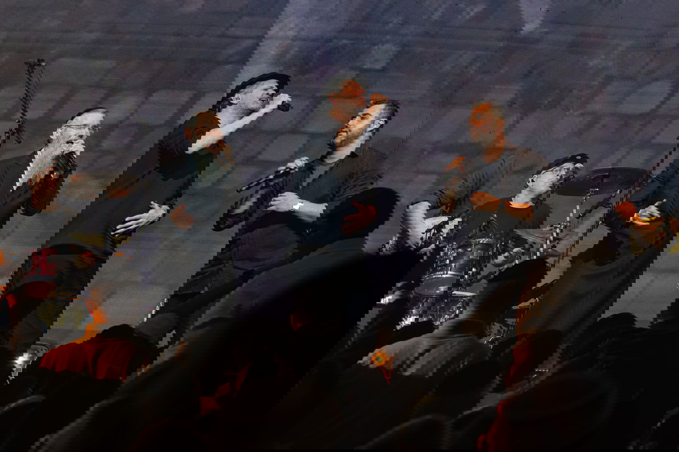 "כולם צמאים לצמאה" | המופע שכובש גם את הסקפטיים