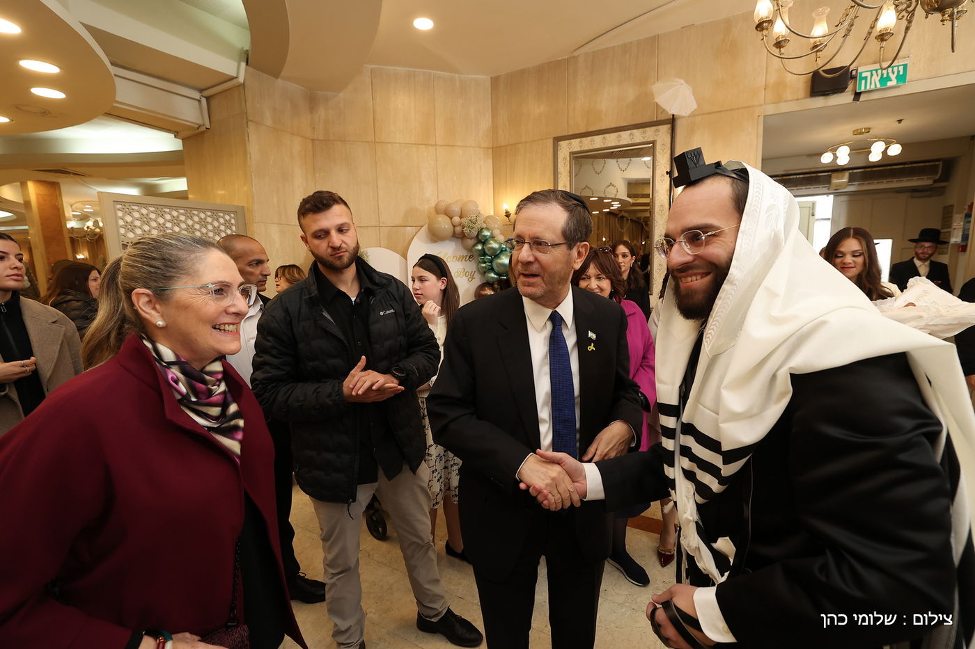 יועצו החרדי של הרצוג ערך ברית לבנו, כולם התייצבו | תיעוד