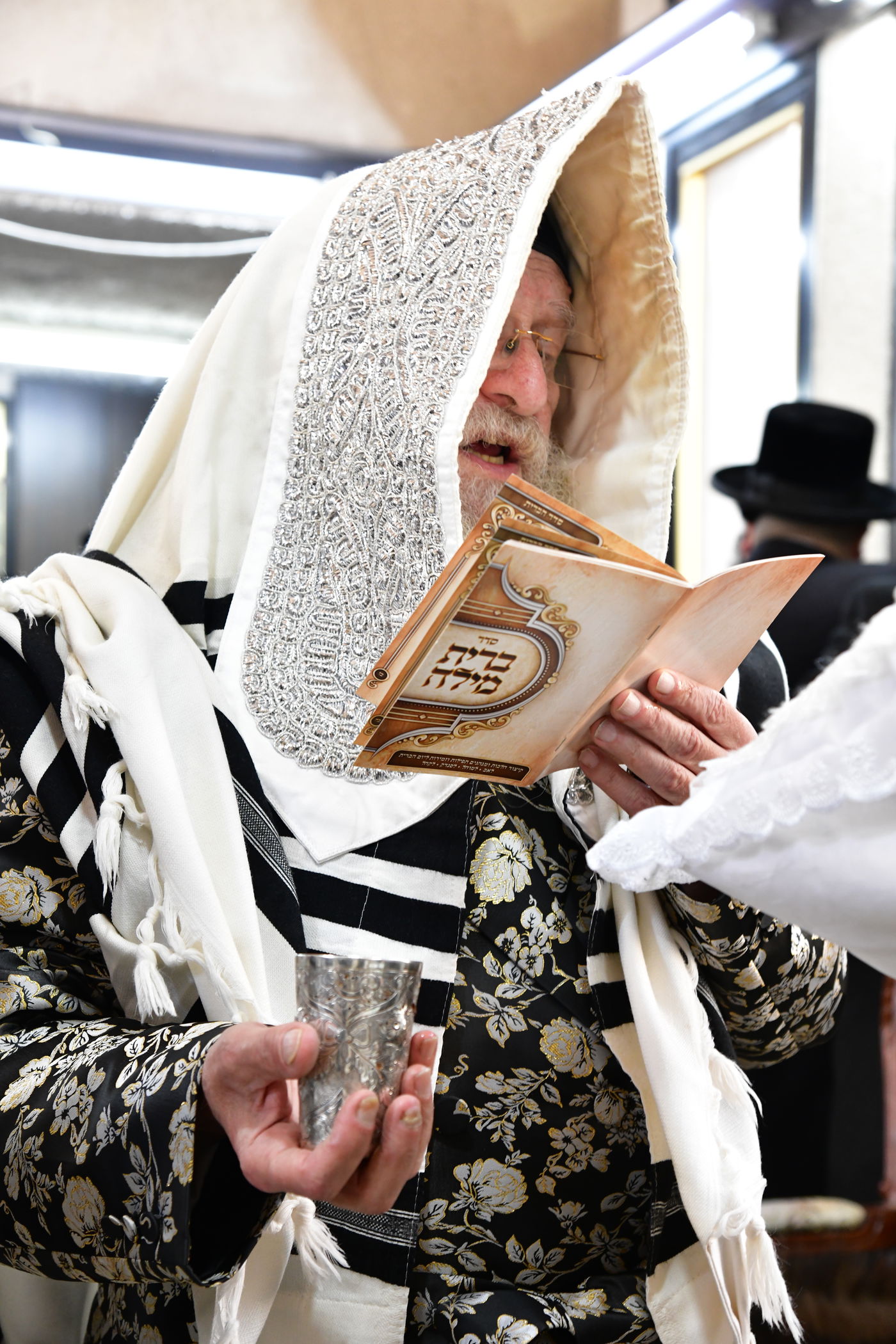 שמחת הברית בחצרות ווערבוי - שאץ אשדוד 