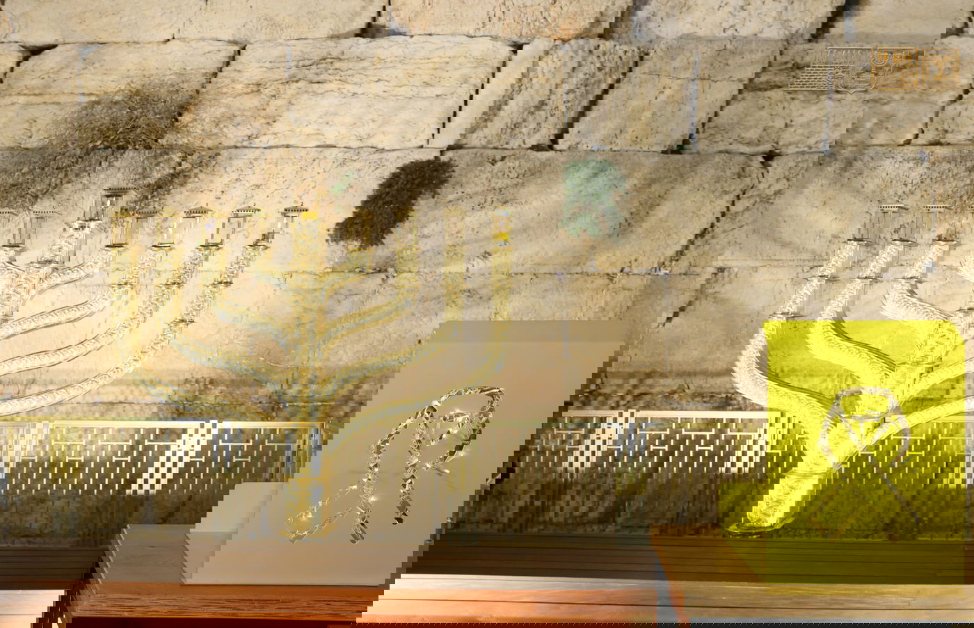 הדלקת נר ראשון של חנוכה