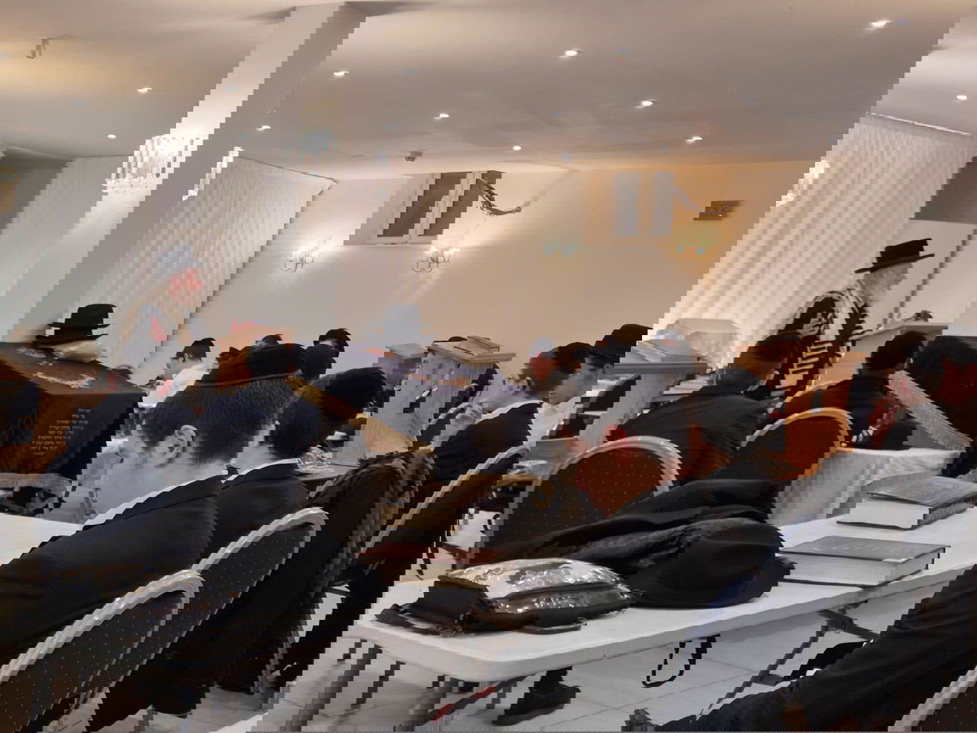 הגאון רבי אשר וייס בביקור בלונדון