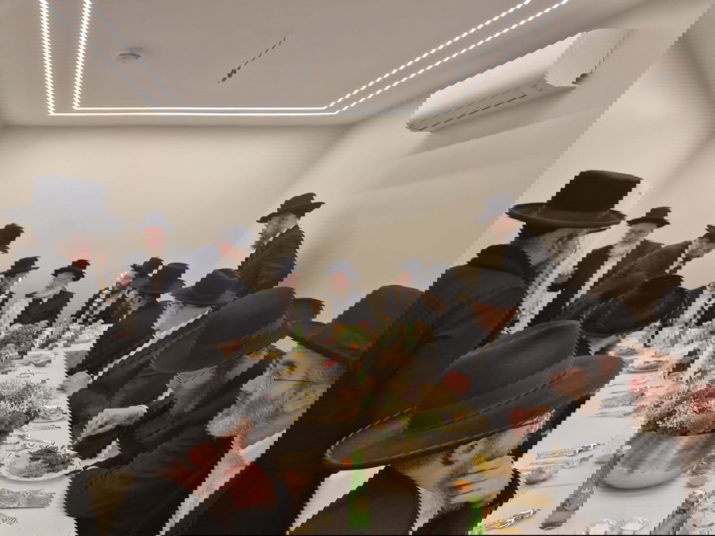 הגאון רבי אשר וייס בביקור בלונדון