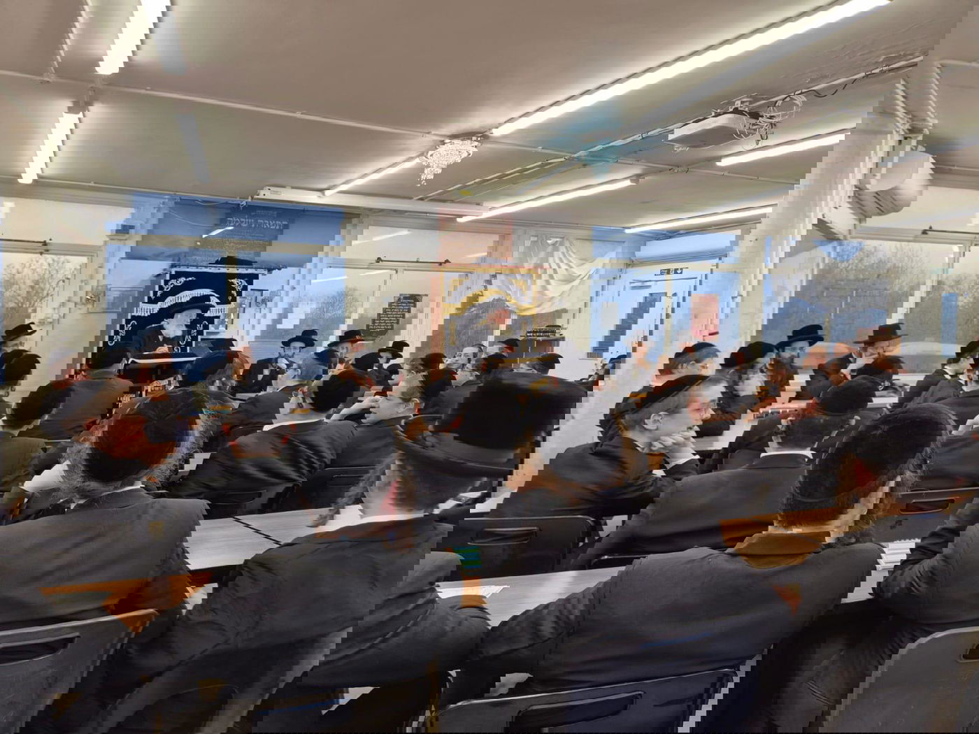 הגאון רבי אשר וייס בביקור בלונדון