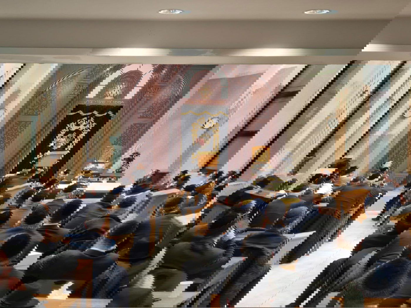 הגאון רבי אשר וייס בביקור בלונדון