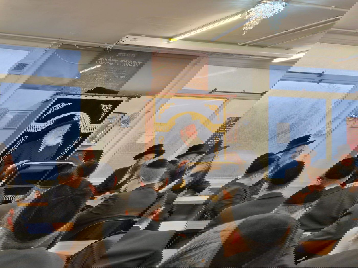 הגאון רבי אשר וייס בביקור בלונדון