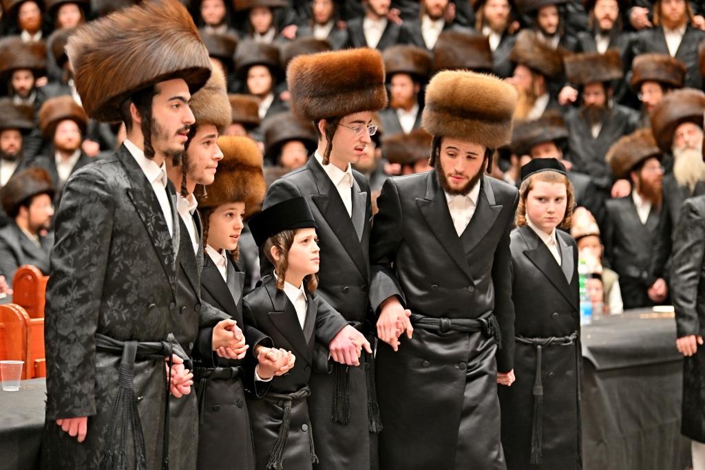 שמחת הבר מצווה לנכד האדמו"ר מויזניץ