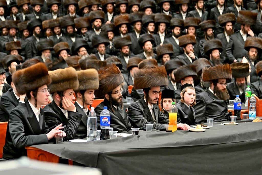 שמחת הבר מצווה לנכד האדמו"ר מויזניץ