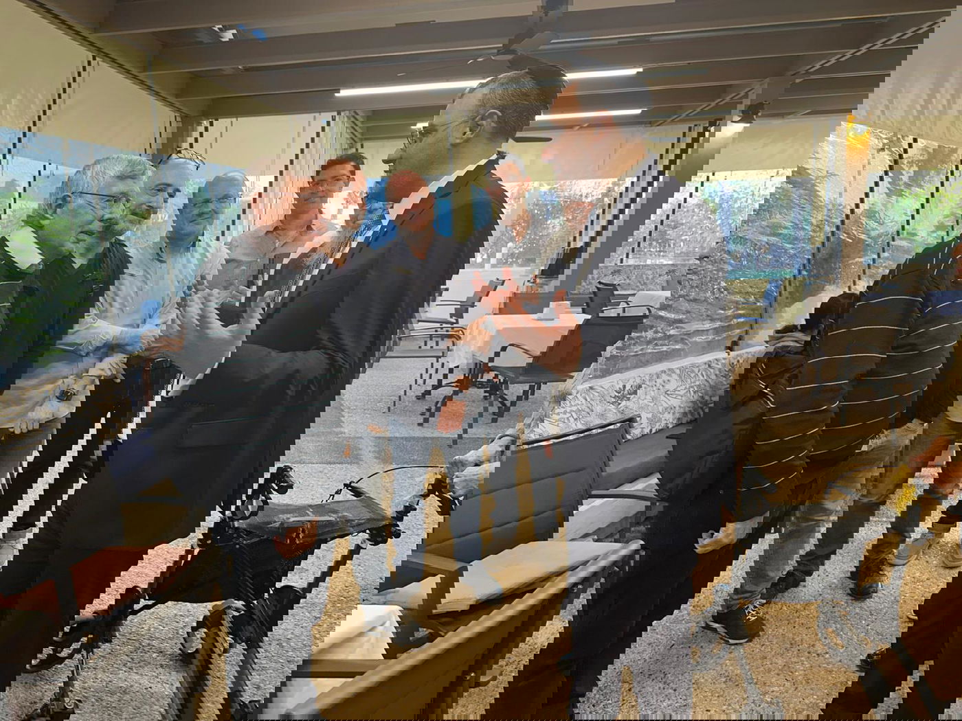 יו"ר ועדת הבריאות בסיור מקיף בבית דיור מוגן בהרצליה 