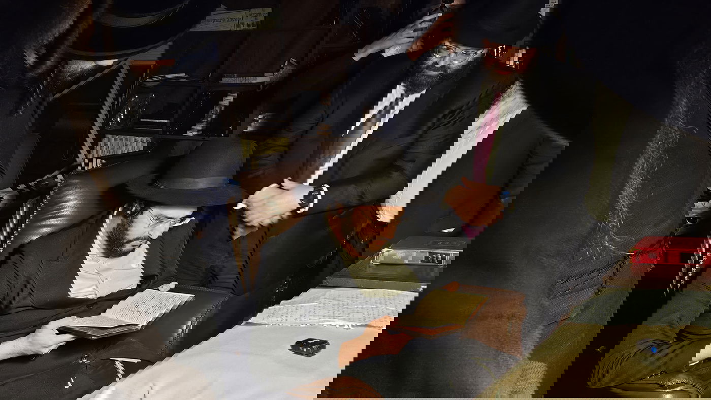 הינוקא מעיין בספרים הנדירים