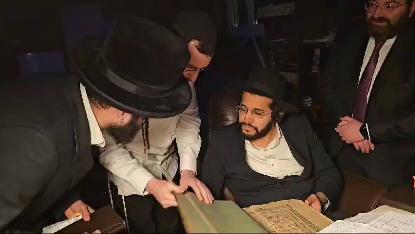 הינוקא מעיין בספרים הנדירים