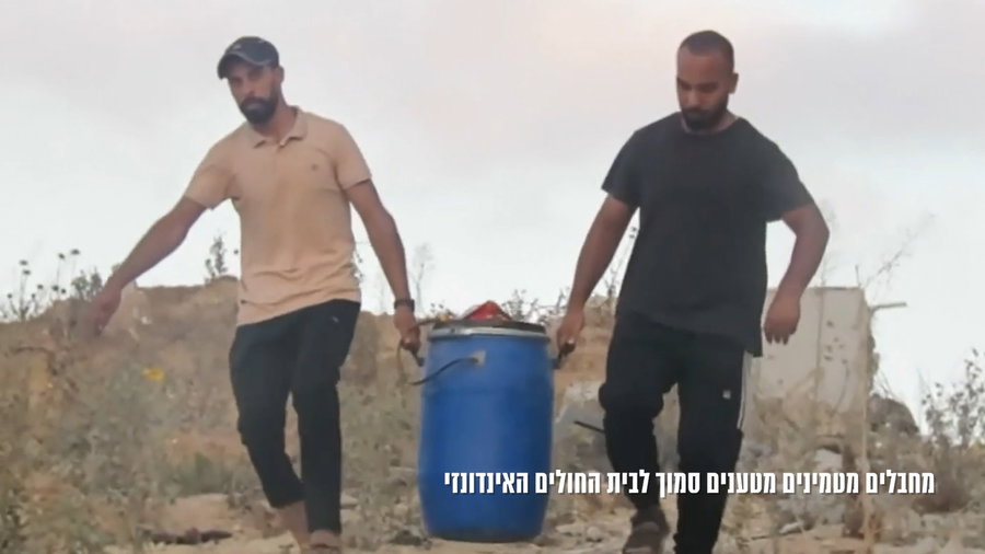 מחבלי החמס מטמינים את המטענים