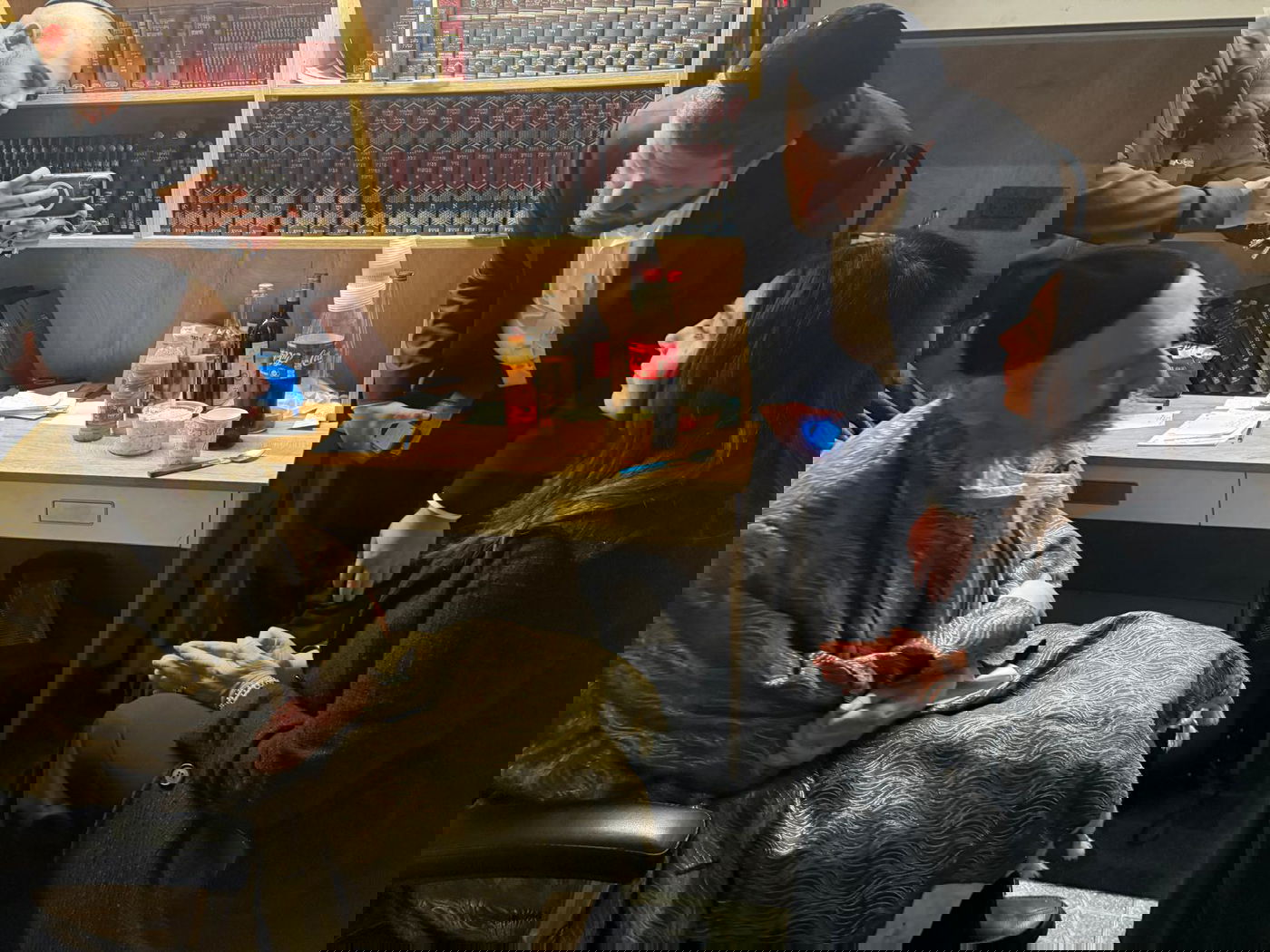 השרה מירי רגב אצל המקובל רבי דב קוק