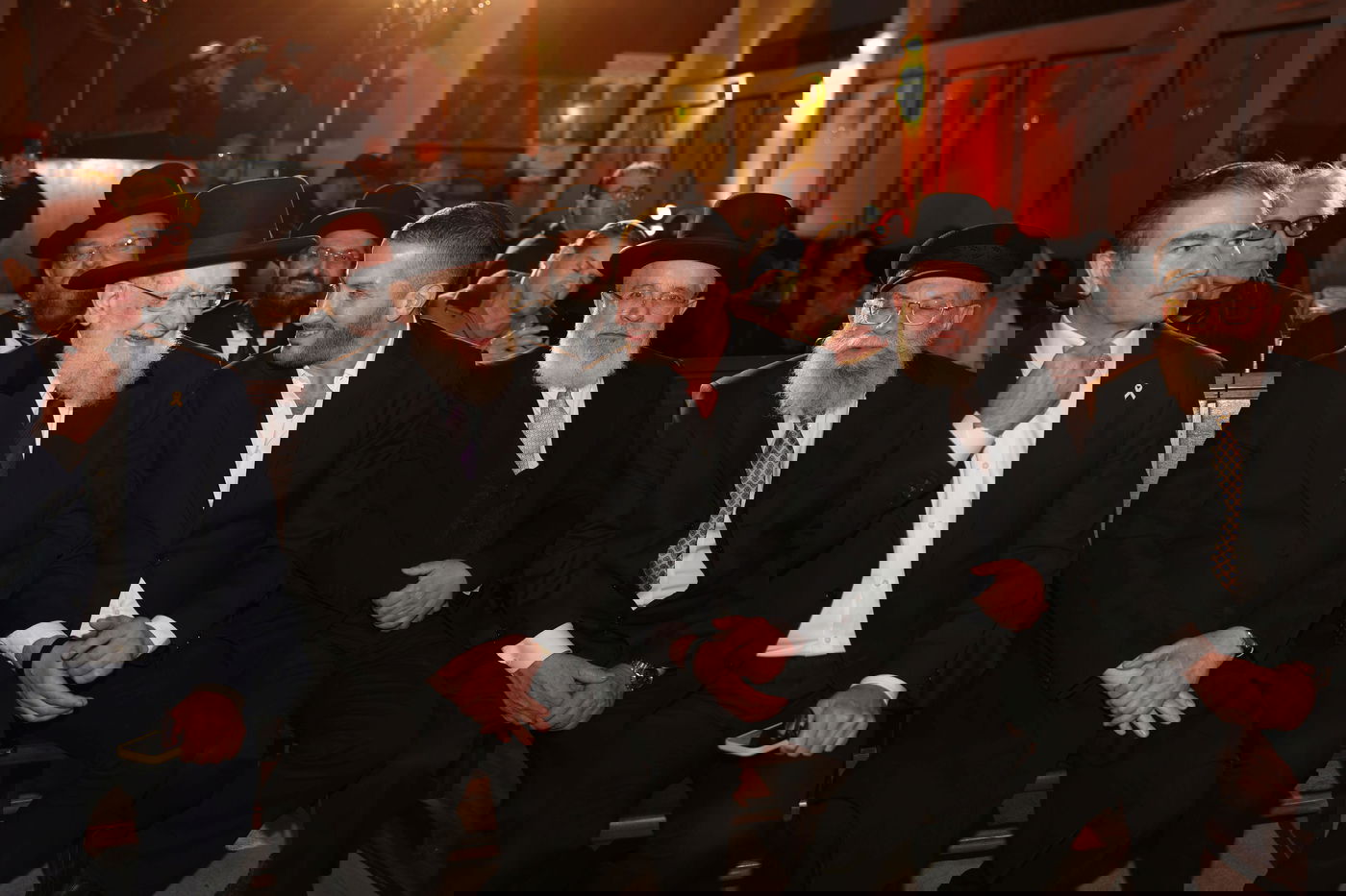 הדלקת נרות חנוכה בבית כנסת הגדול בתל אביב