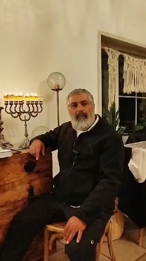 הסרטון בערבית של צבי יחזקאלי