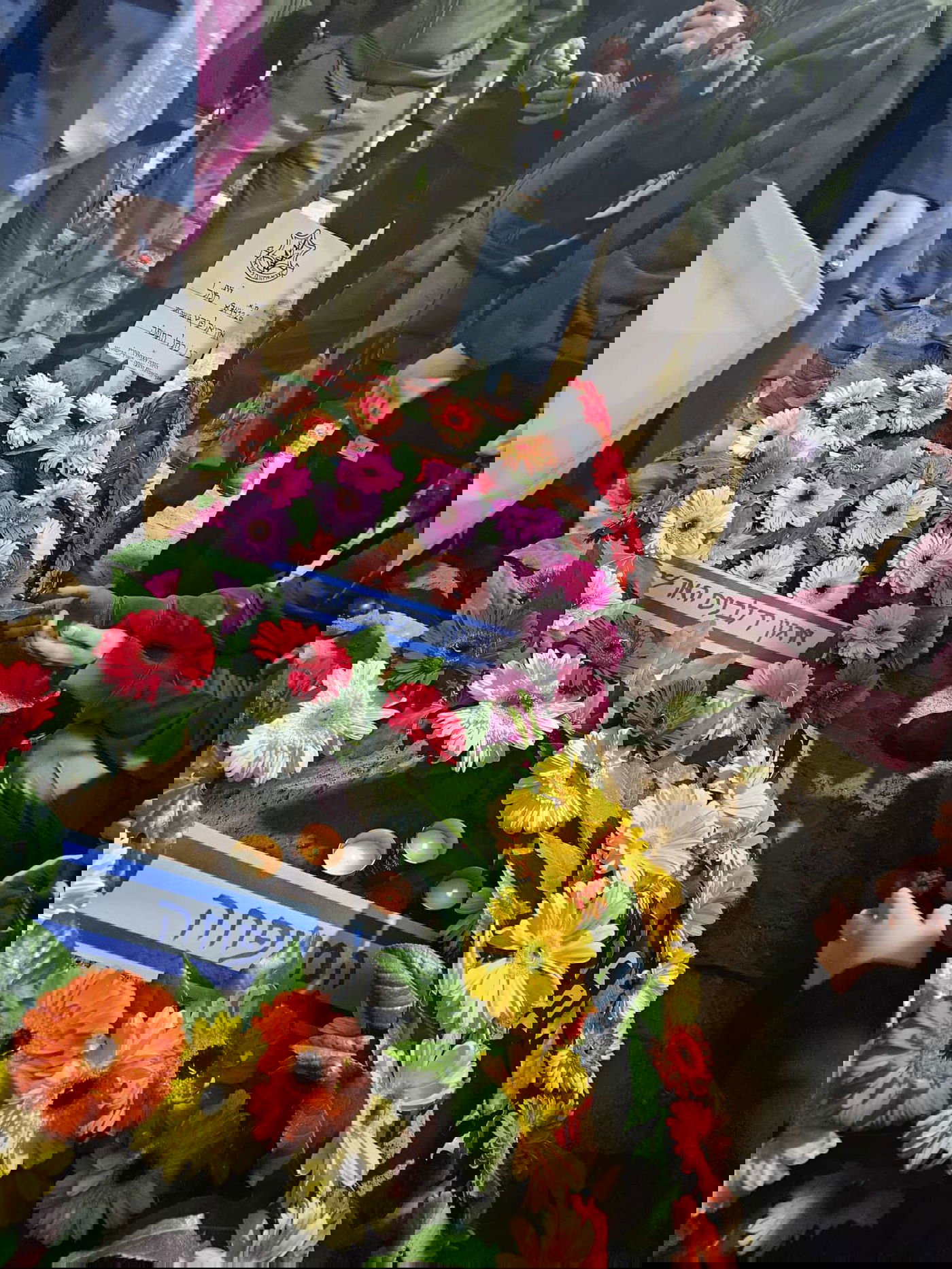 הקבר הטרי של אוריאל הי"ד