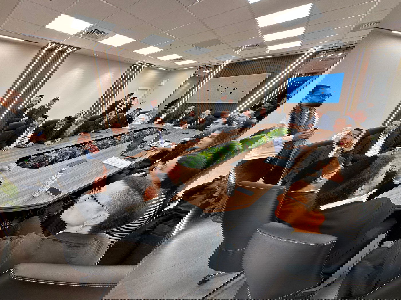 שר הרווחה- יעקב מרגי בביקור באלעד, מכריז על הקמת קמפוס חדש לאגף הרווחה