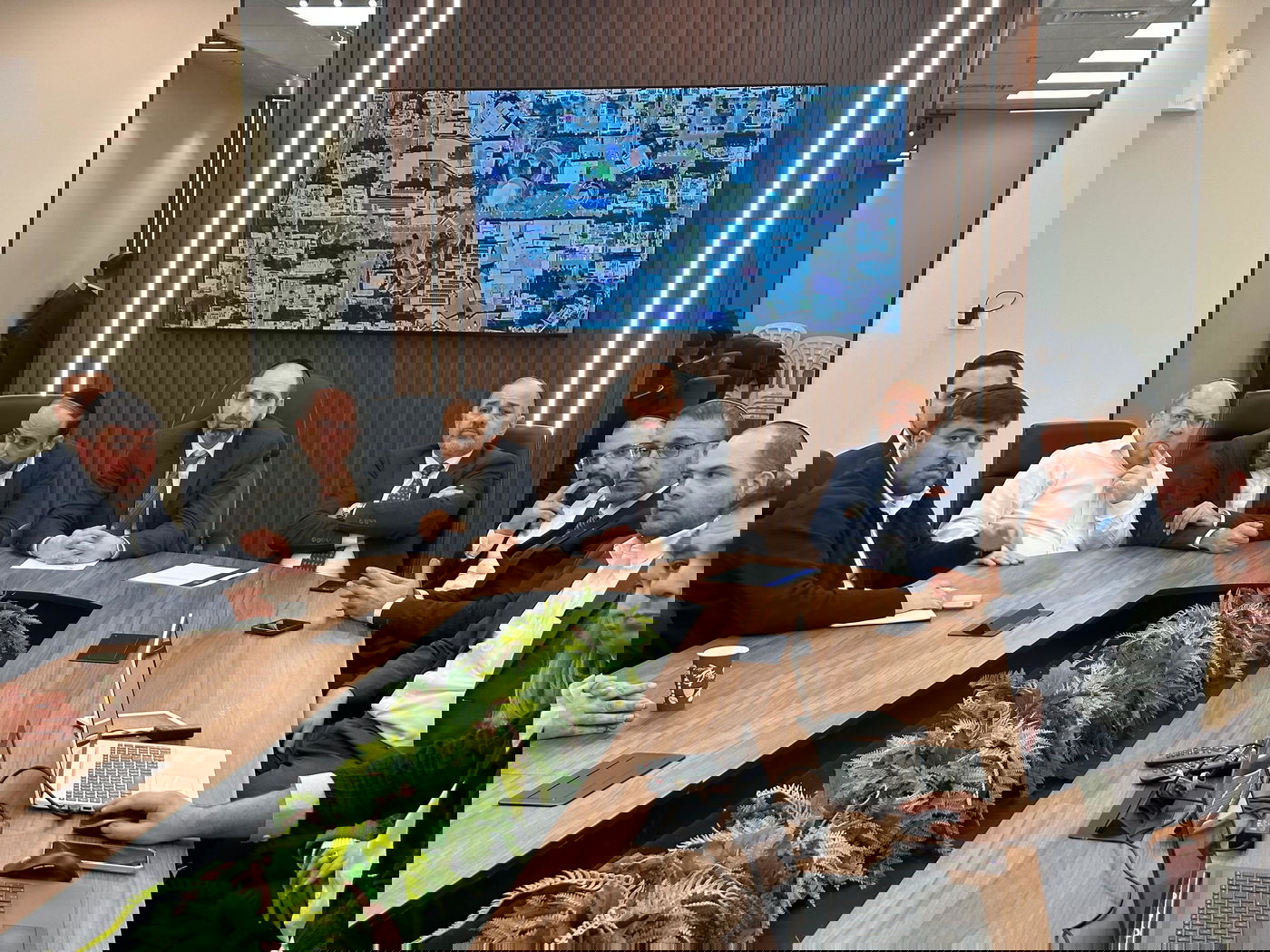 שר הרווחה- יעקב מרגי בביקור באלעד, מכריז על הקמת קמפוס חדש לאגף הרווחה