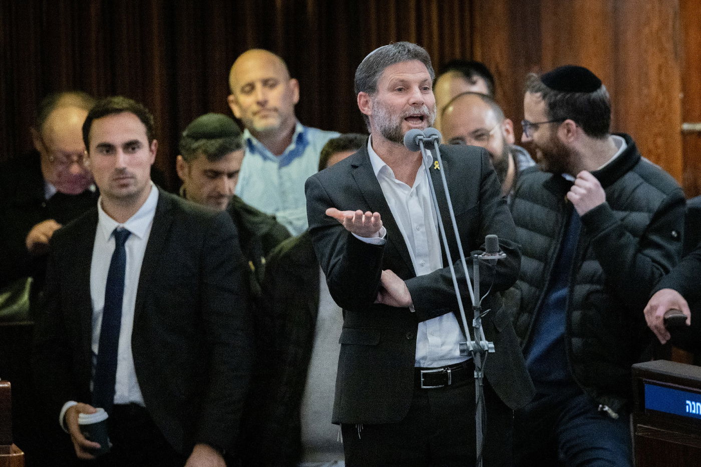 הדרמה הפוליטית במליאת הכנסת