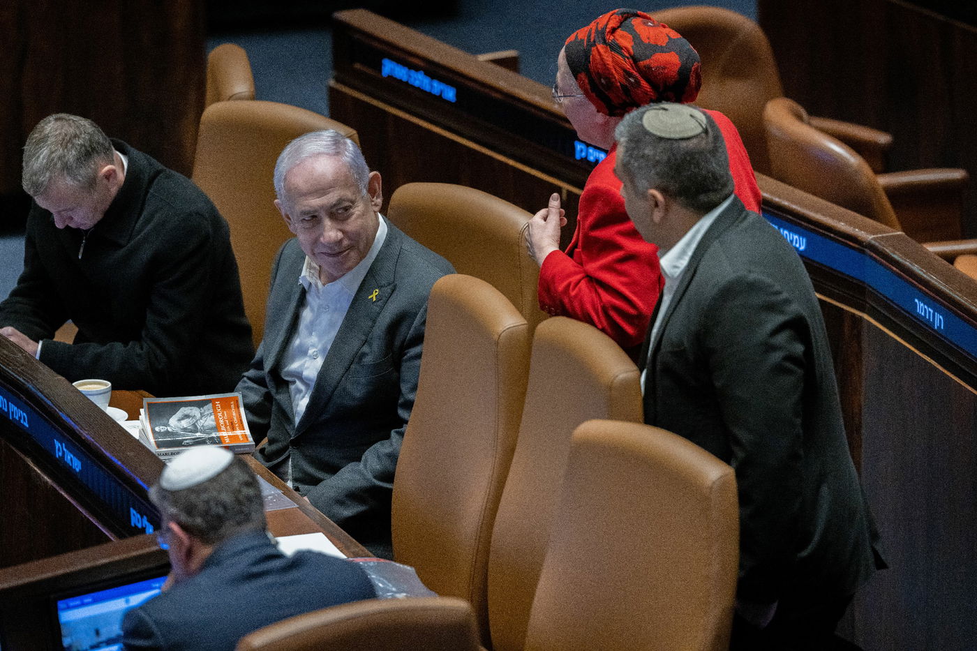 הדרמה הפוליטית במליאת הכנסת