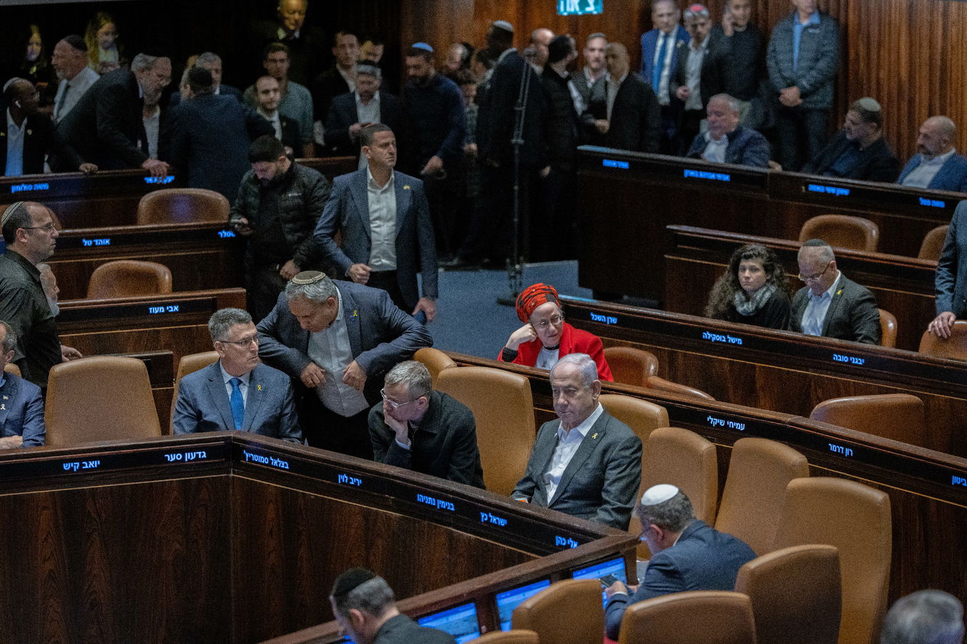 הדרמה הפוליטית במליאת הכנסת