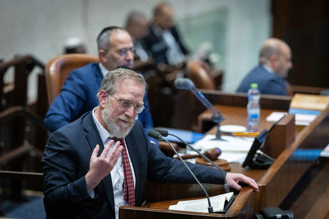 הדרמה הפוליטית במליאת הכנסת