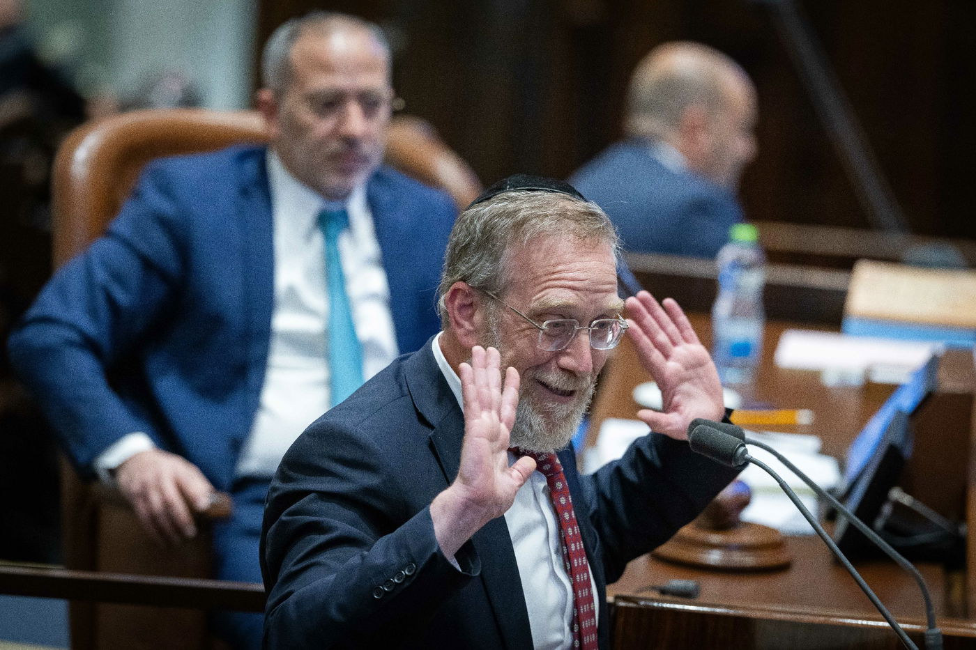 הדרמה הפוליטית במליאת הכנסת