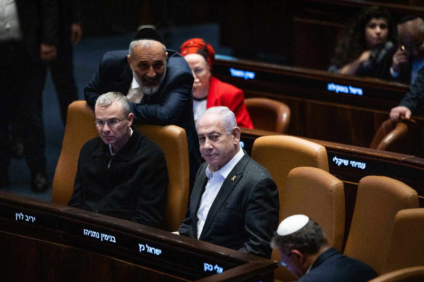 הדרמה הפוליטית במליאת הכנסת