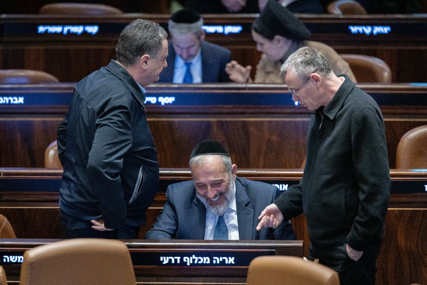 הדרמה הפוליטית במליאת הכנסת