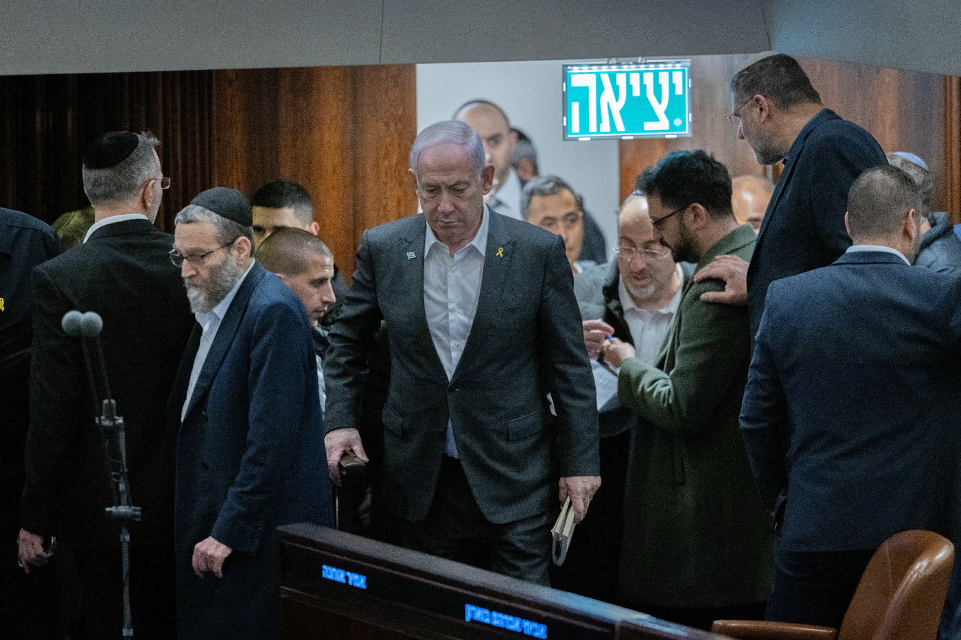 הדרמה הפוליטית במליאת הכנסת