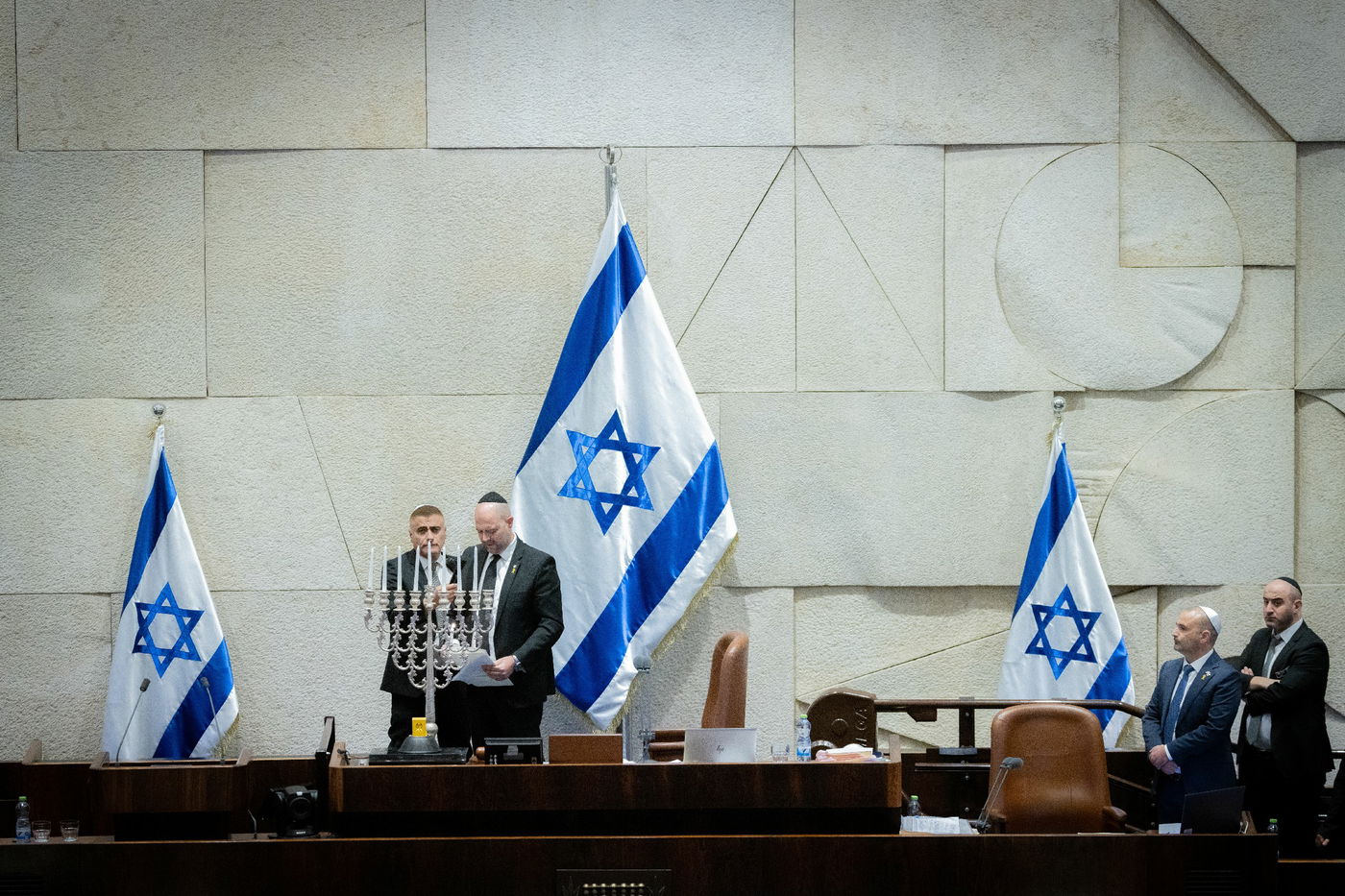 הדרמה הפוליטית במליאת הכנסת