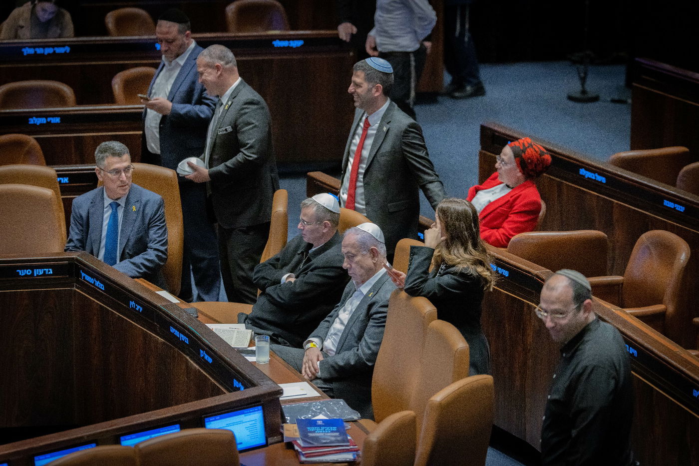 הדרמה הפוליטית במליאת הכנסת