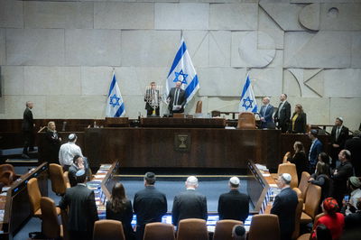 הדרמה הפוליטית במליאת הכנסת