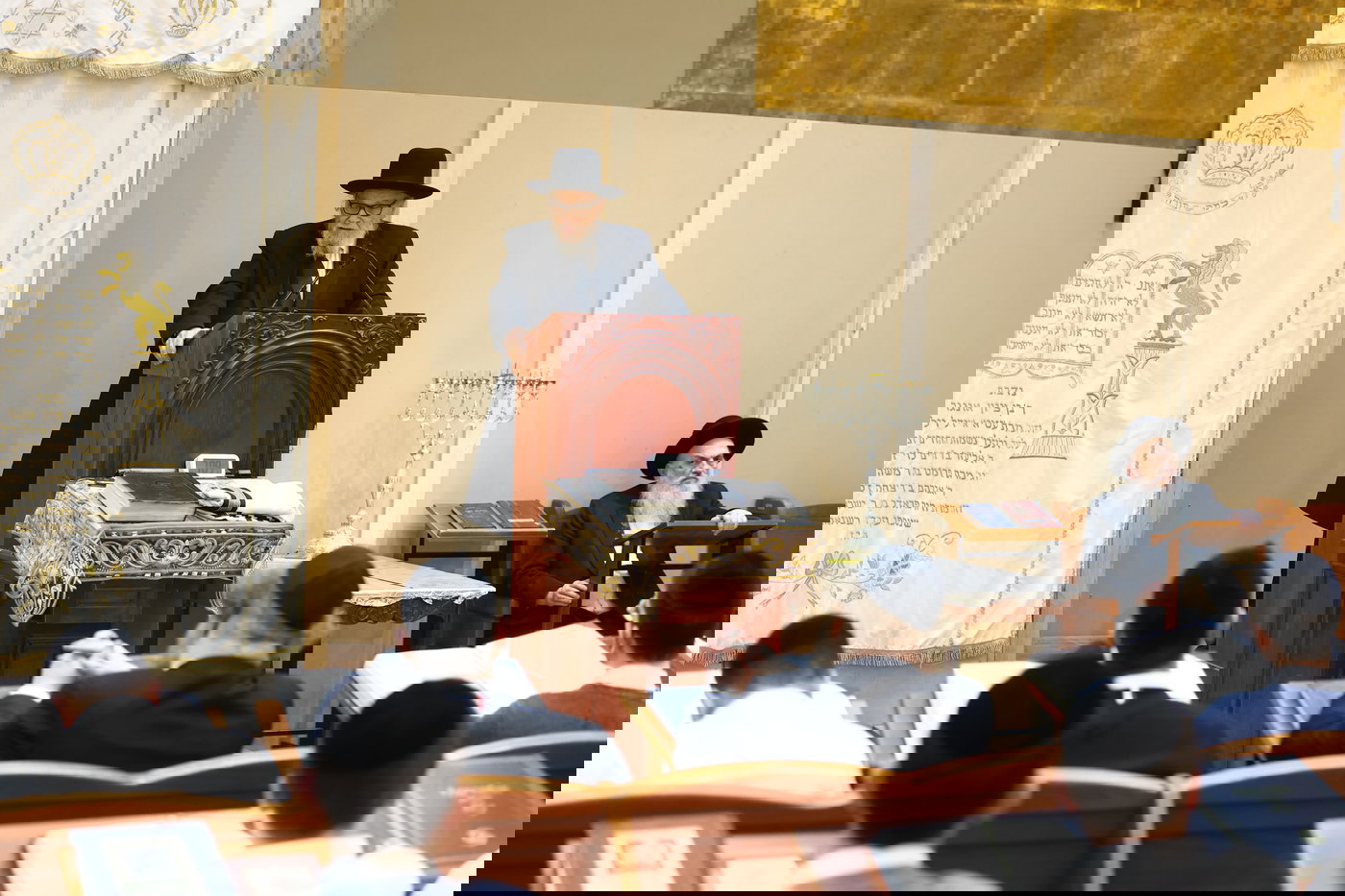 ראש הישיבה בביקור בישיבת עטרת שלמה