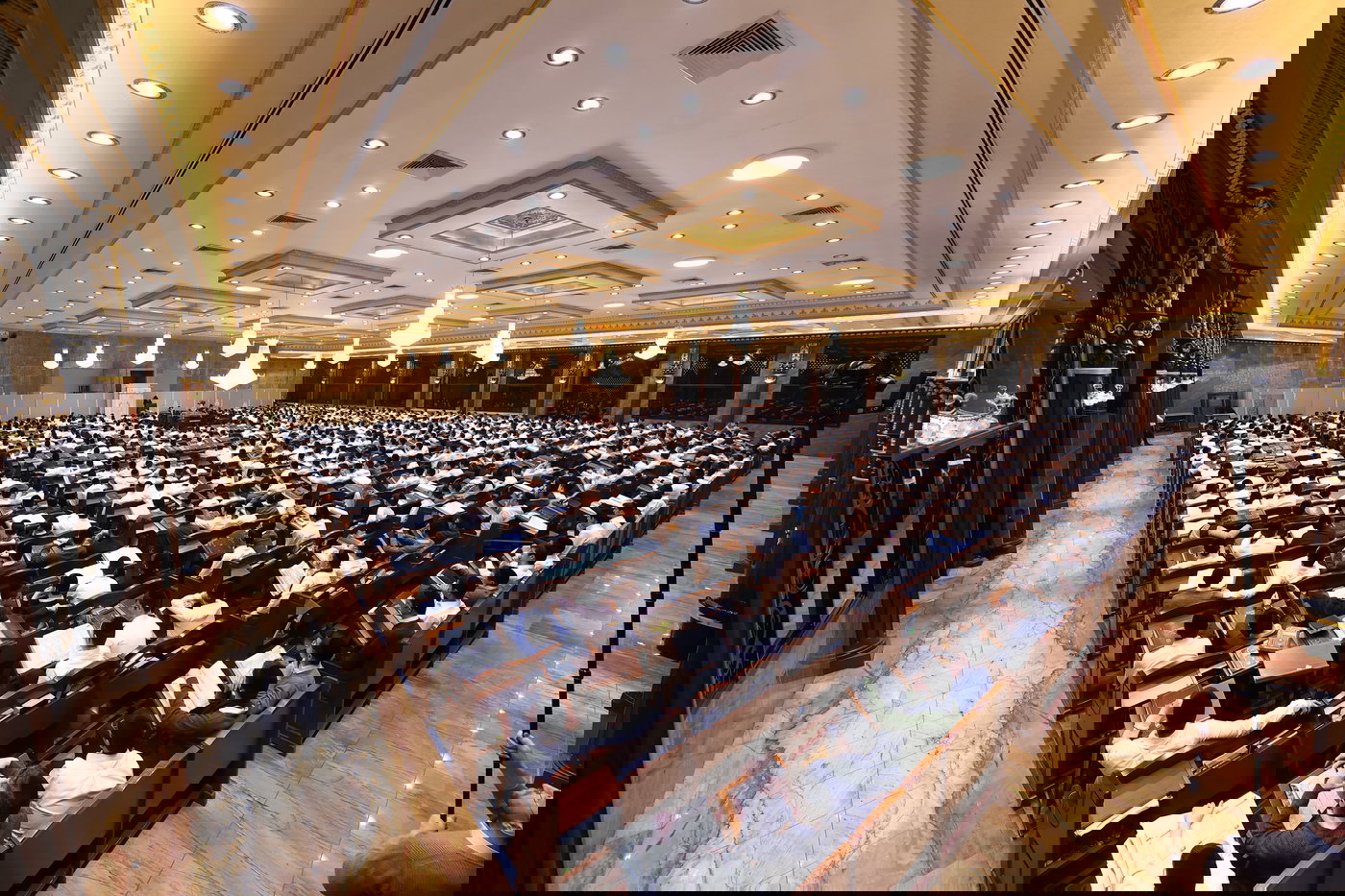 ראש הישיבה בביקור בישיבת עטרת שלמה