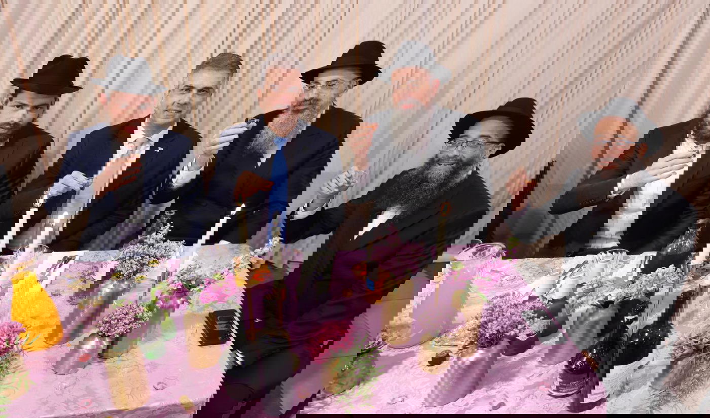 בנו של יוסי אליטוב התארס, רבנים ואישי ציבור הגיעו לאחל מזל טוב