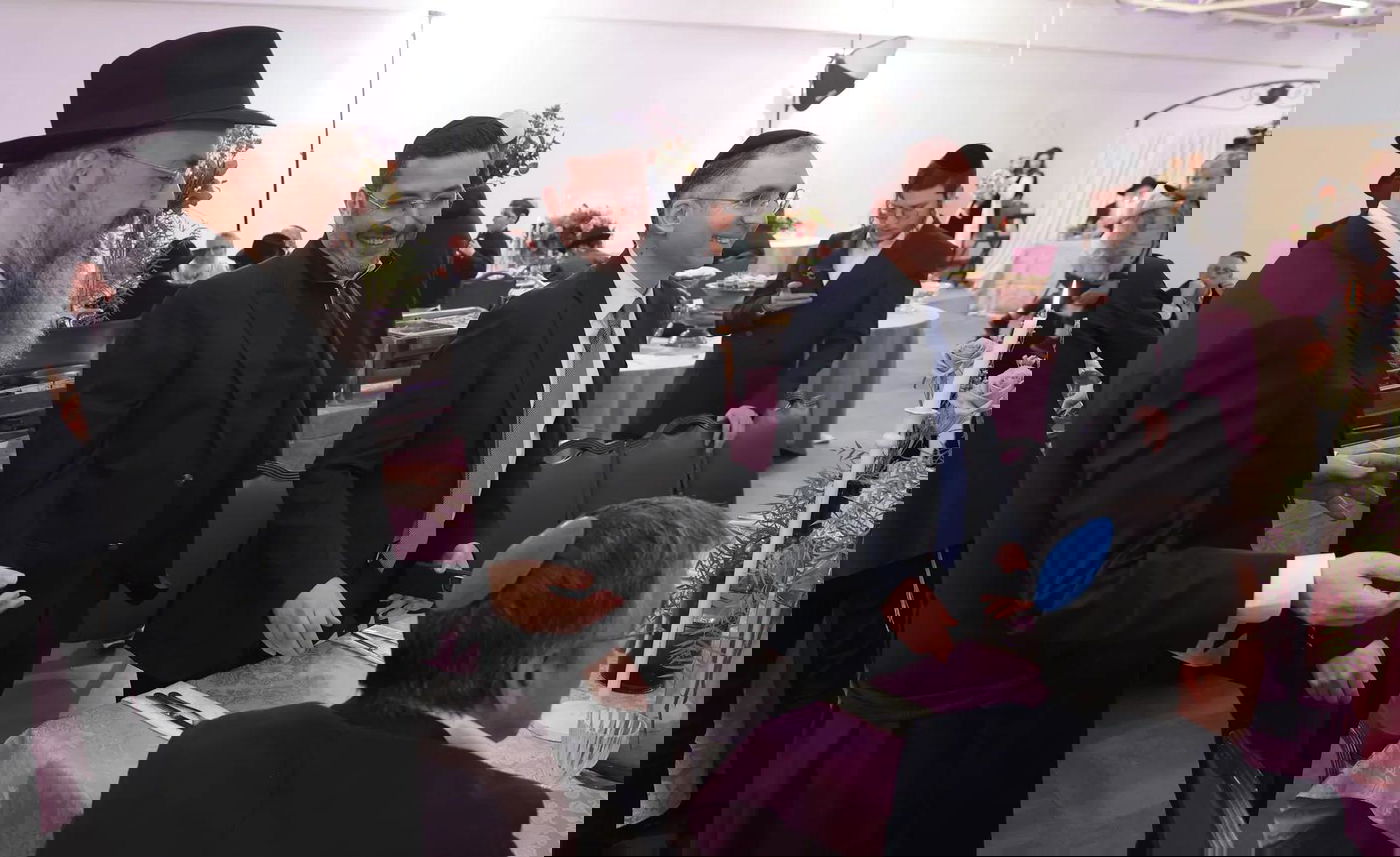 בנו של יוסי אליטוב התארס, רבנים ואישי ציבור הגיעו לאחל מזל טוב