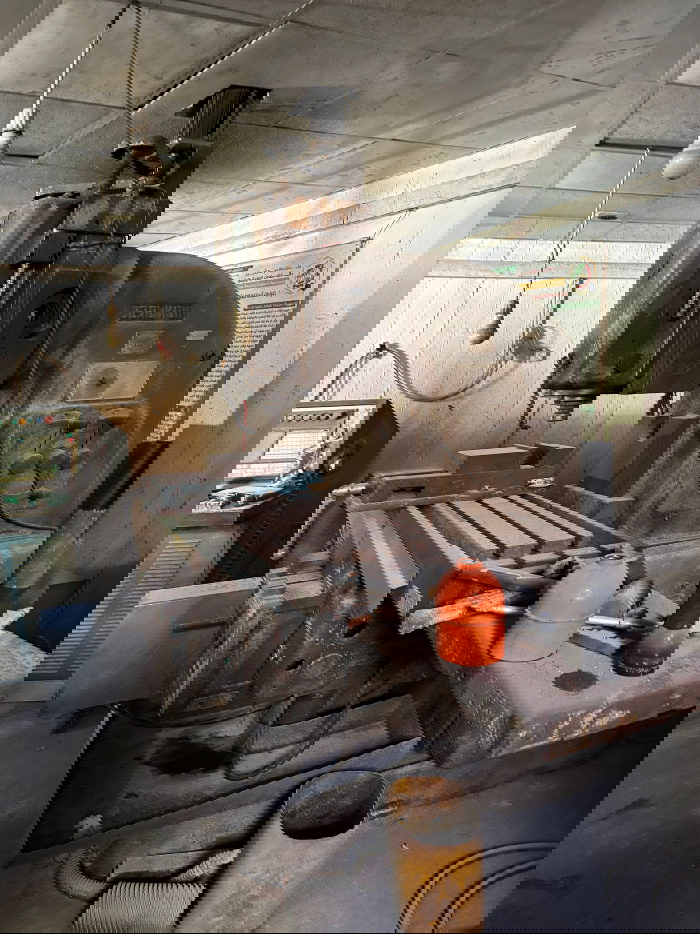 הציוד שאותר באתר הייצור התת קרקעי