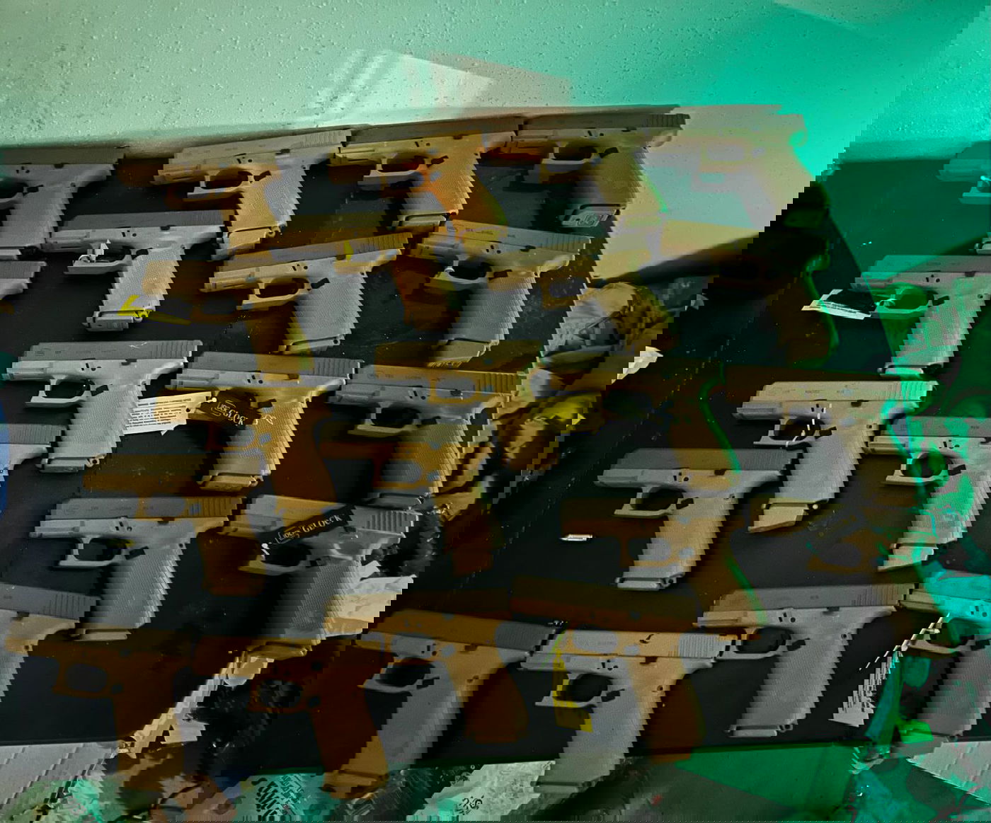 תיעוד מהכפר העוין: הכוחות עצרו רכב - זה מה שהם גילו